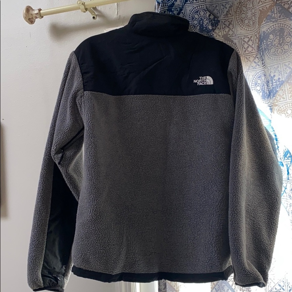 North face jacket - Picture 2 of 2